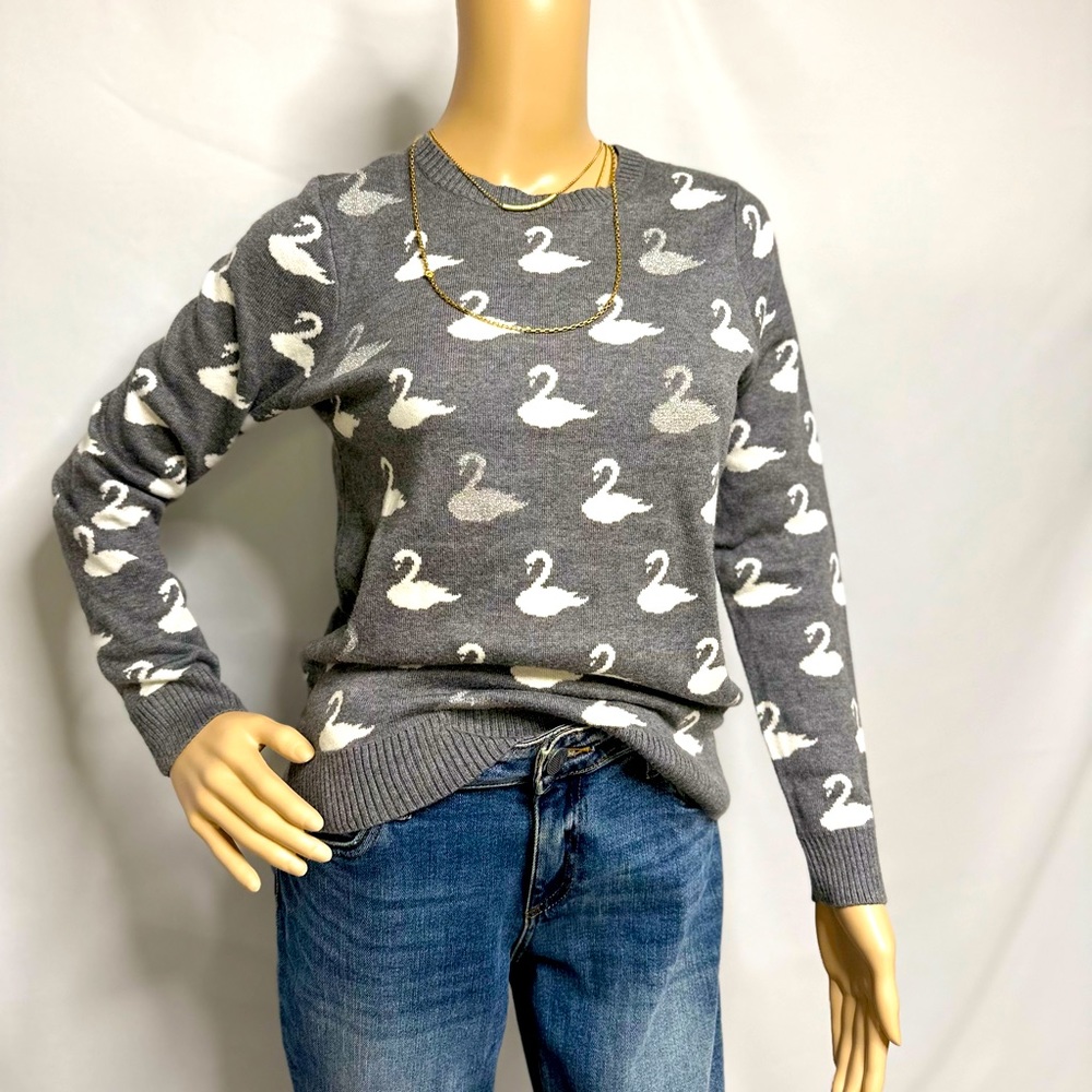 CHÁRTER CLUB SWEATER